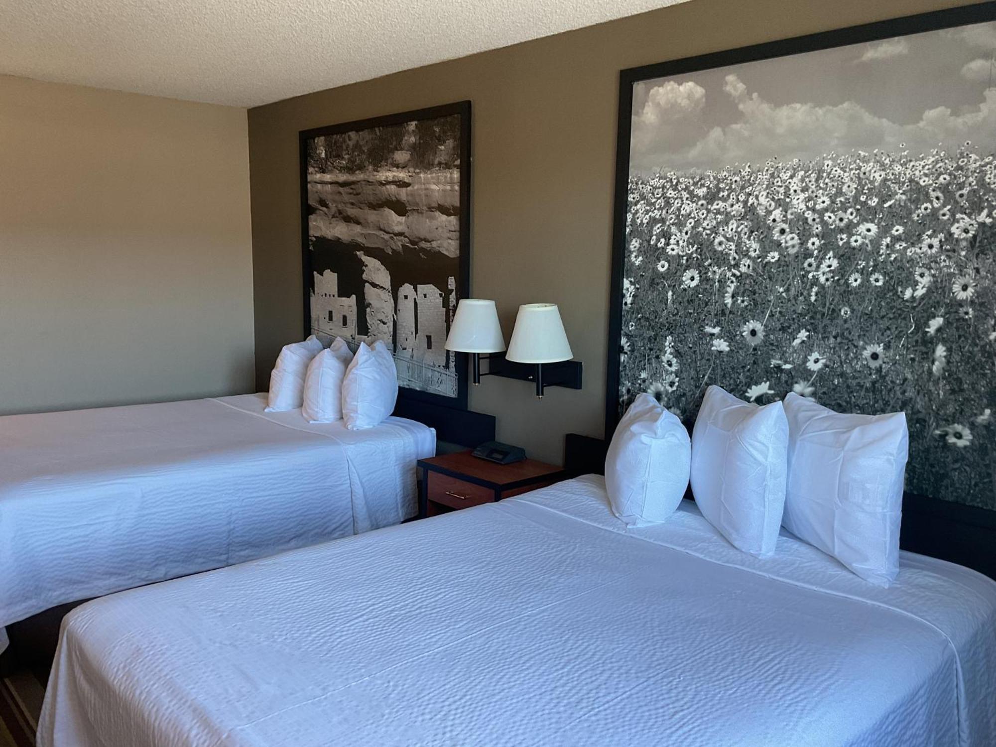 Super 8 By Wyndham Colorado Springs Airport Motel Luaran gambar